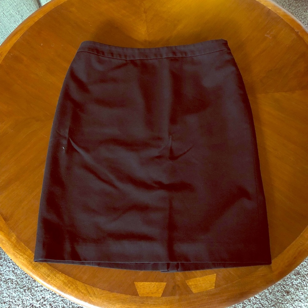Loft pencil skirt